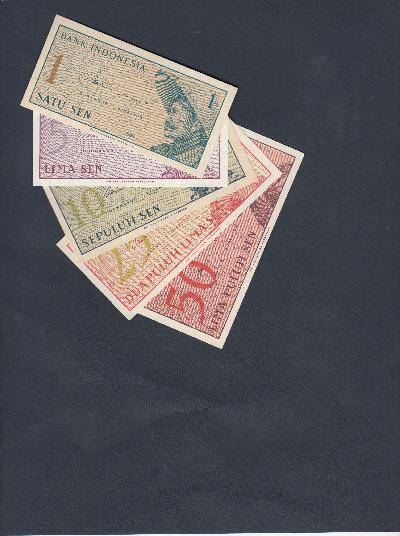 Beschrijving voorzijde: SERIE(5)